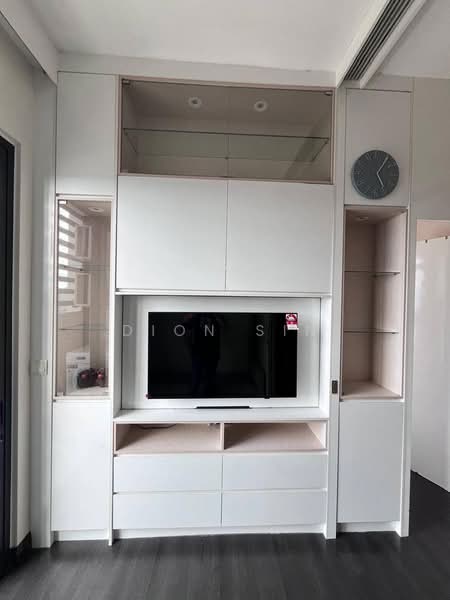 Servis Apartment untuk Disewa di 28 Boulevard - Dion Sin - Living Room - PropertyGuru.com.my