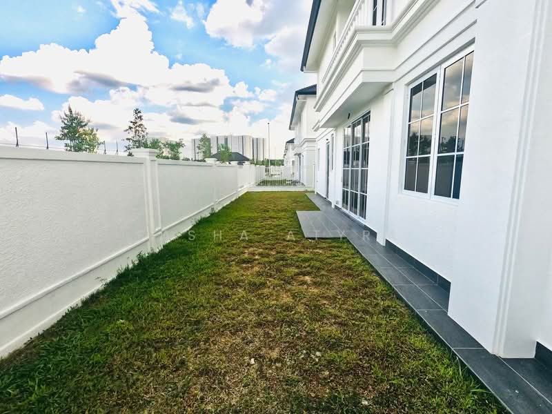 Rumah Berkembar untuk Dijual di Eco Majestic (Semenyih) - Fasha Atyra - Exterior - PropertyGuru.com.my