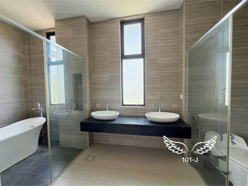 Bungalow for Sale in Eco Sanctuary (Telok Panglima Garang) - Jennie Chew - Bathroom - PropertyGuru.com.my