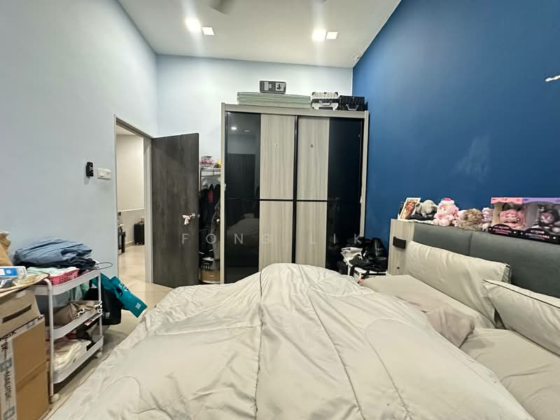 Rumah Teres 2 Tingkat untuk Dijual di Taman Mount Austin (Tebrau) - Fong Lik - Bedroom - PropertyGuru.com.my