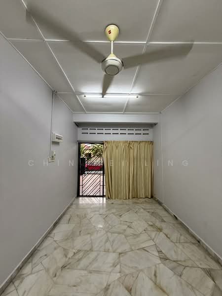 Terraced House for Rent in Taman Layang Layang (Seremban) - Chin Mei Ling - Entrance - PropertyGuru.com.my