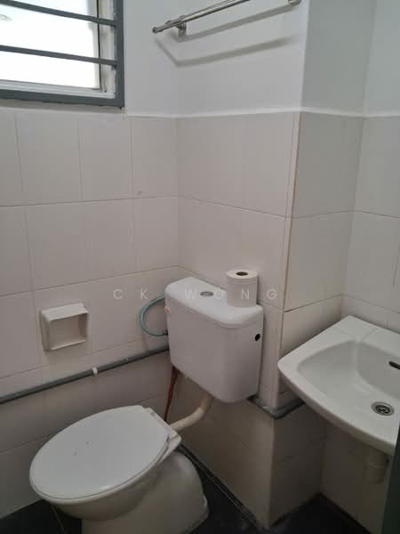Kondominium untuk Dijual di Warisan City View - CK Wong - Bathroom - PropertyGuru.com.my