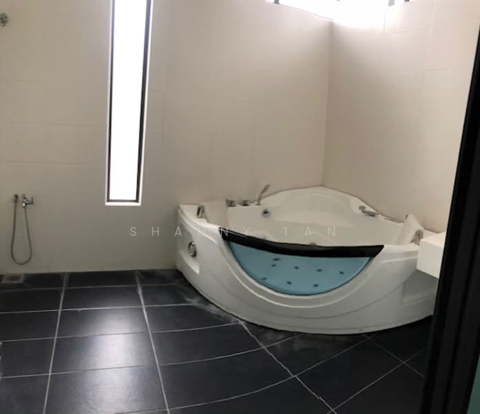 Bungalow for Sale in Bandar Sungai Long (Selangor) - Shanny Tan - Bathroom - PropertyGuru.com.my