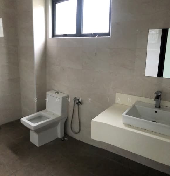 Bungalow for Sale in Bandar Sungai Long (Selangor) - Shanny Tan - Bathroom - PropertyGuru.com.my