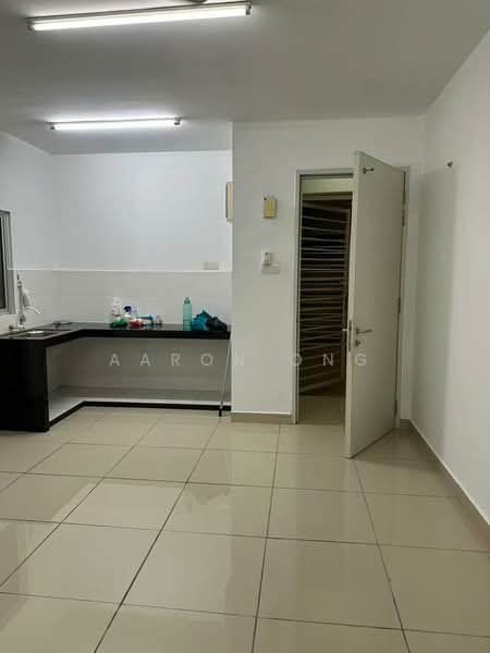 Service Residence for Sale at Maxim Citylights - Aaron Ong - Kitchen - PropertyGuru.com.my