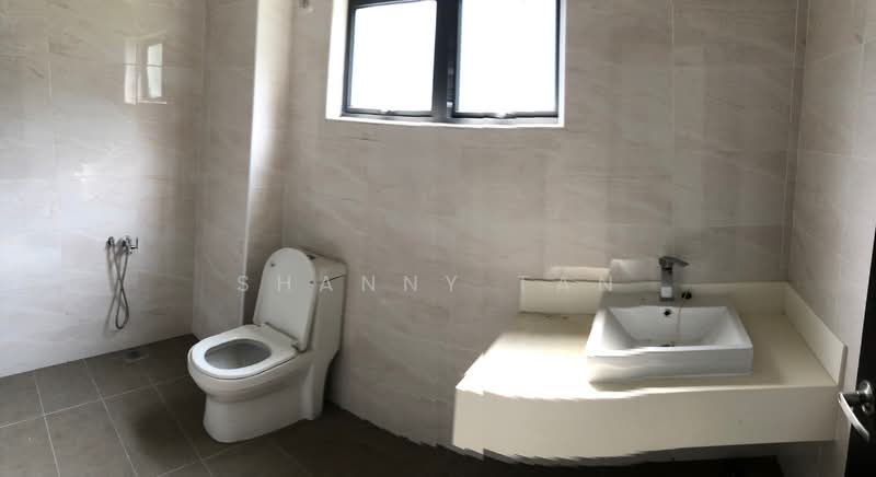 Rumah Banglo untuk Dijual di Bandar Sungai Long (Selangor) - Shanny Tan - Bathroom - PropertyGuru.com.my