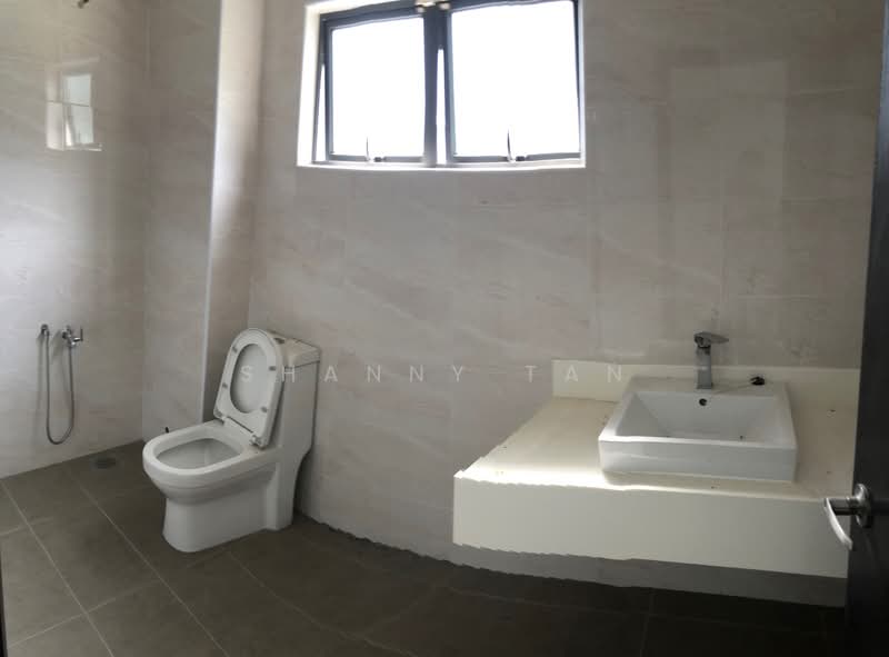 Rumah Banglo untuk Dijual di Bandar Sungai Long (Selangor) - Shanny Tan - Bathroom - PropertyGuru.com.my