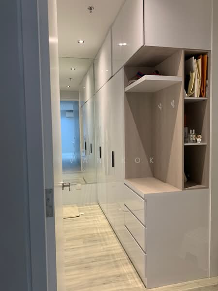 Kediaman Servis untuk Dijual di Lumi Tropicana Serviced Residence - Ivan Kok - Corridor - PropertyGuru.com.my