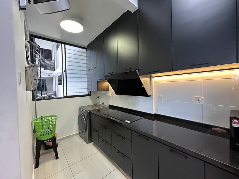 Kondominium untuk Disewa di Queens Residences Q1 @ Queens Waterfront - Apple Yeap - Kitchen - PropertyGuru.com.my