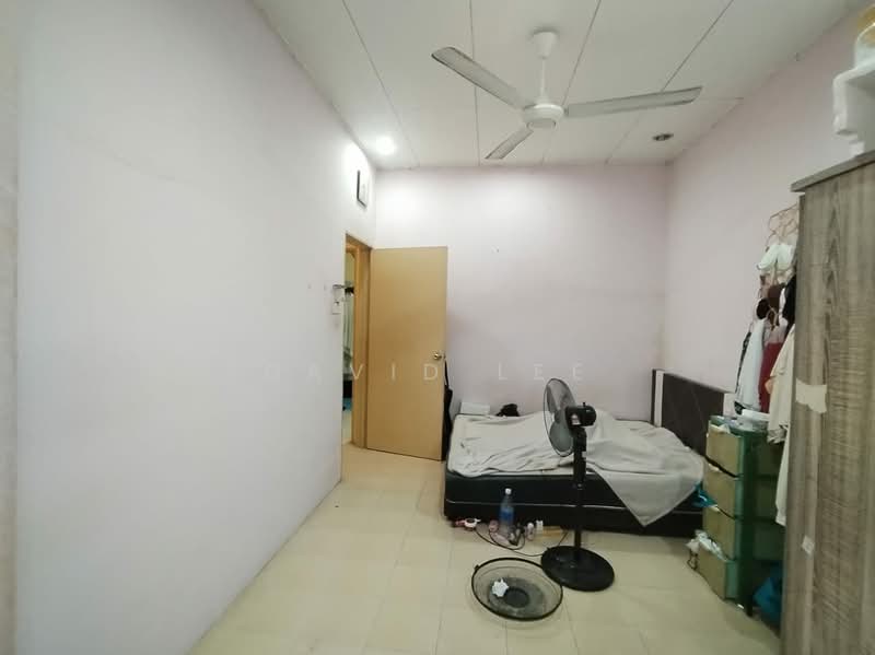 2-storey Terraced House for Sale in Bandar Country Homes (Rawang) - David Lee - Bedroom - PropertyGuru.com.my