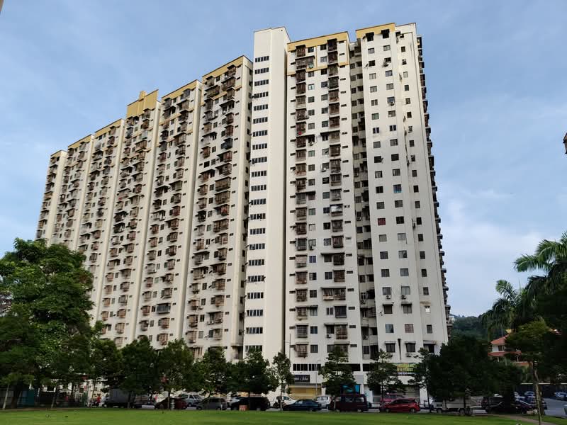 Apartment for Rent at Desa Indah Block 33 - Pen Teo - Exterior - PropertyGuru.com.my