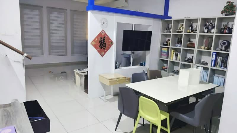2-storey Terraced House for Sale in Taman Seri Austin (Tebrau) - Crystal Tan - Living Room - PropertyGuru.com.my