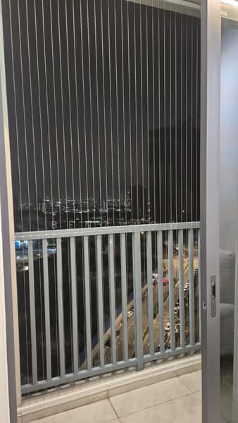 Kondominium untuk Disewa di Residensi Bintang - Benz Low - Balcony - PropertyGuru.com.my