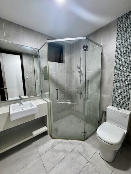 Kondominium untuk Disewa di Queens Residences Q2 @ Queens Waterfront - Alfred Poon - Bathroom - PropertyGuru.com.my