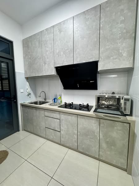 Kondominium untuk Disewa di Queens Residences Q2 @ Queens Waterfront - Alfred Poon - Kitchen - PropertyGuru.com.my