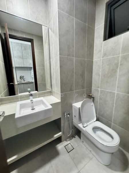 Kondominium untuk Disewa di Queens Residences Q2 @ Queens Waterfront - Alfred Poon - Bathroom - PropertyGuru.com.my