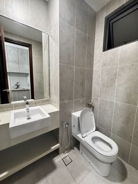 Kondominium untuk Disewa di Queens Residences Q2 @ Queens Waterfront - Alfred Poon - Bathroom - PropertyGuru.com.my