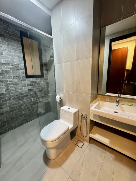 Kondominium untuk Disewa di Queens Residences Q2 @ Queens Waterfront - Alfred Poon - Bathroom - PropertyGuru.com.my