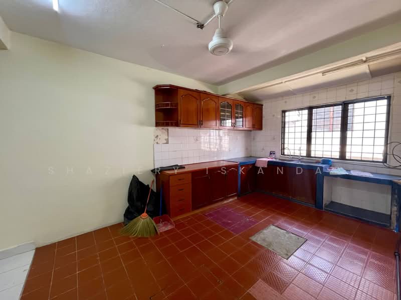 Rumah Teres 2 Tingkat untuk Dijual di Kajang (Selangor) - Shaziery Iskandar - Kitchen - PropertyGuru.com.my