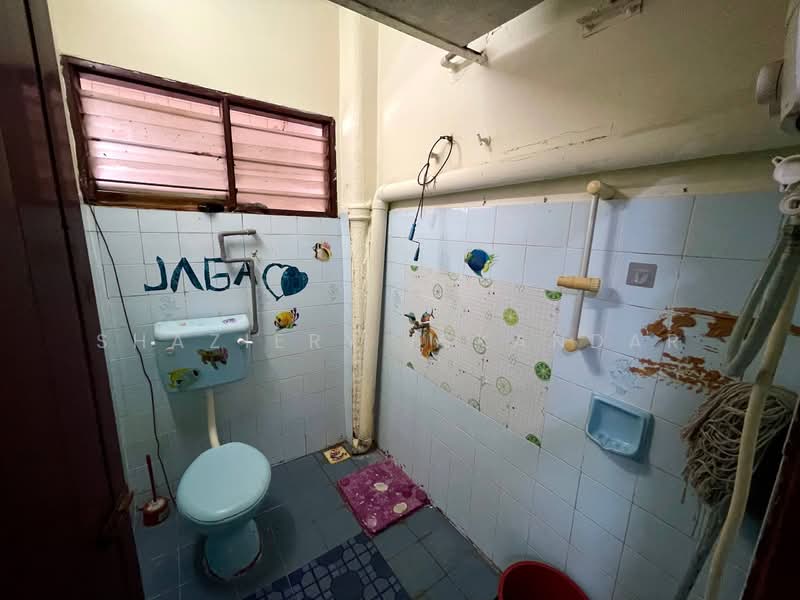 Rumah Teres 2 Tingkat untuk Dijual di Kajang (Selangor) - Shaziery Iskandar - Bathroom - PropertyGuru.com.my