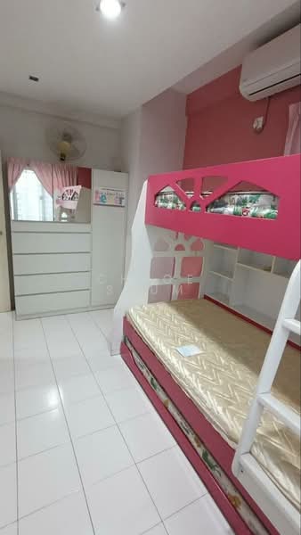 Pangsapuri untuk Disewa di Danga View Apartment - Chloe Shum - Bedroom - PropertyGuru.com.my