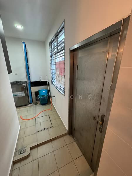 2.5-storey Terraced House for Sale in Taman Sutera Utama (Skudai) - SH Wong - Bathroom - PropertyGuru.com.my
