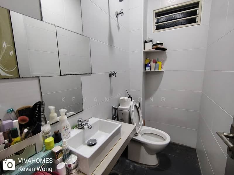 Rumah Teres 2 Tingkat untuk Dijual di Batu Caves (Selangor) - Kevan Wong - Bathroom - PropertyGuru.com.my