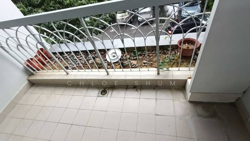 Pangsapuri untuk Dijual di Danga View Apartment - Chloe Shum - Balcony - PropertyGuru.com.my