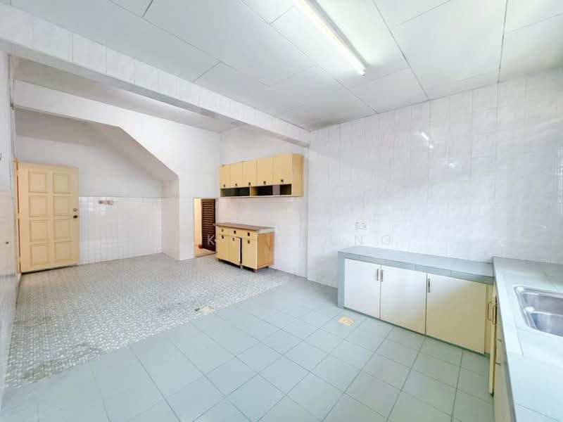 2-storey Terraced House for Sale in Taman Pelangi (Johor Bahru) - Yuki Cheng - PropertyGuru.com.my