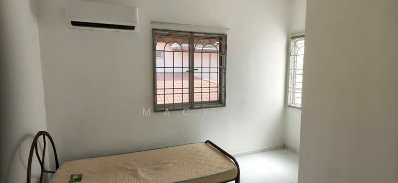 Rumah Teres 2 Tingkat untuk Dijual di Taman Bunga Raya Seksyen 3 (Bukit Baru) - Macy G - Bedroom - PropertyGuru.com.my