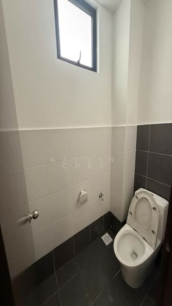 Kedai / Pejabat untuk Disewa di Masai (Johor) - Kelvin Chee - Bathroom - PropertyGuru.com.my
