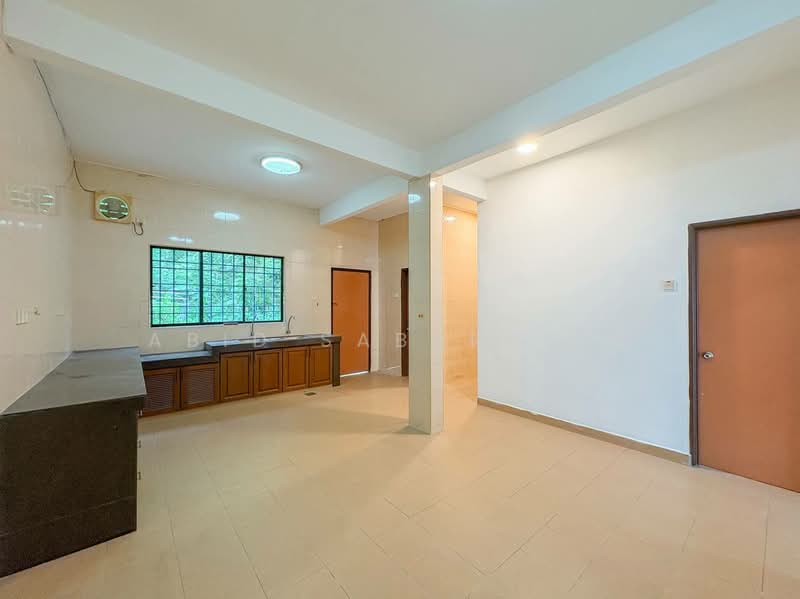 2.5-storey Terraced House for Sale in Taman Putra Permai (Seri Kembangan) - Abid Sabarudin - PropertyGuru.com.my