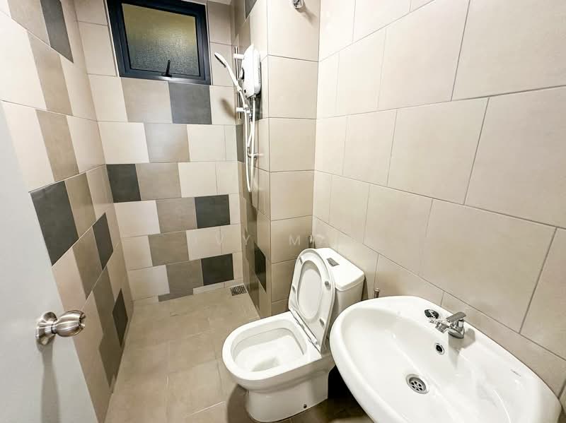 Servis Apartment untuk Disewa di Helix2 @ PJ South - Ivy Mak - Bathroom - PropertyGuru.com.my