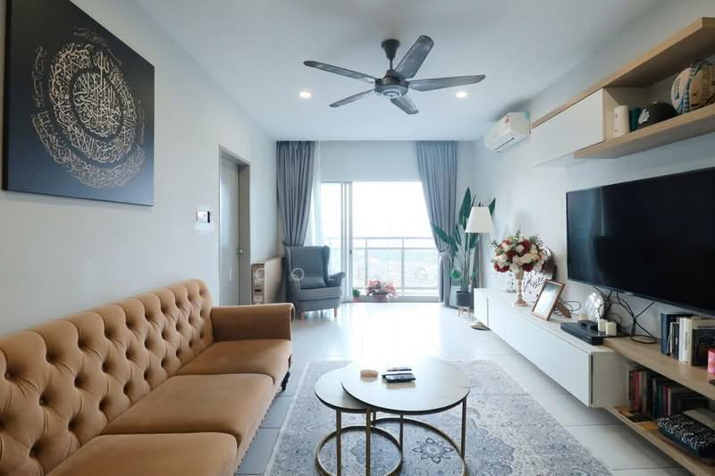 Kondominium untuk Dijual di Residensi Platinum Teratai - Nicole Goh - Living Room - PropertyGuru.com.my
