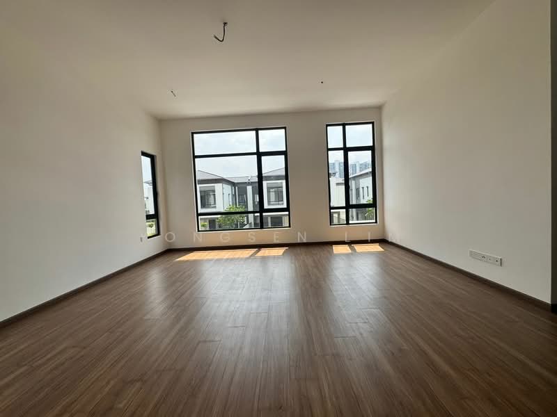 Rumah Berkembar untuk Dijual di Bandar Tropicana Aman (Telok Panglima Garang) - Yongsen Lim - Living Room - PropertyGuru.com.my