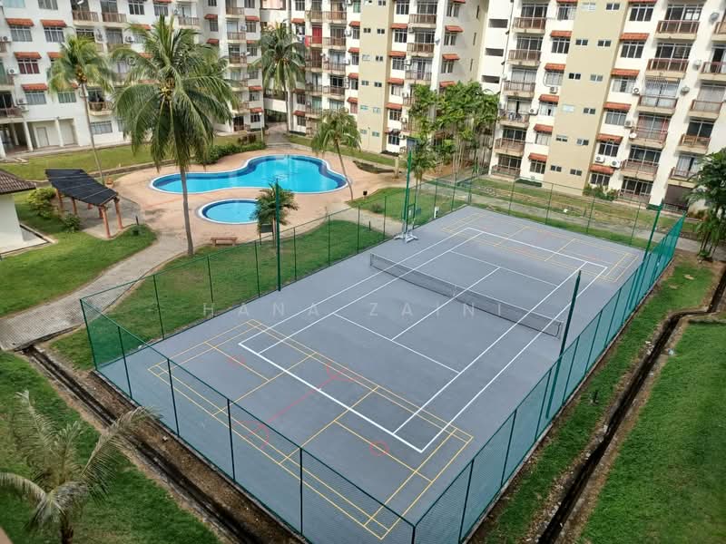 Kondominium untuk Dijual di Laguna Condo Resort - Hana Zaini - Exterior - PropertyGuru.com.my