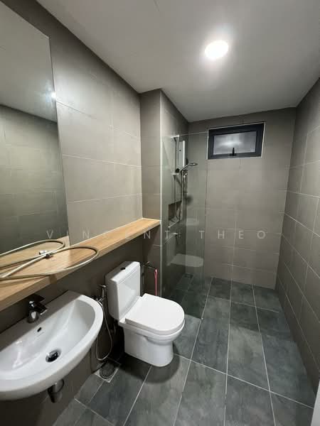 Servis Apartment untuk Disewa di Akasa - Vincent Theo - Bathroom - PropertyGuru.com.my