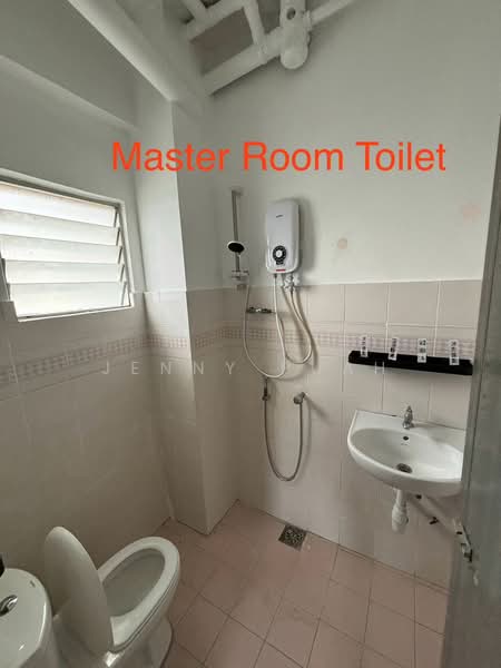 Kondominium untuk Disewa di Midah Ria Condominium - Jenny Puah - Bathroom - PropertyGuru.com.my