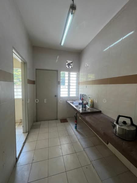 3-storey Terraced House for Sale in Bukit Jalil (Kuala Lumpur) - Joe Cheang - Kitchen - PropertyGuru.com.my