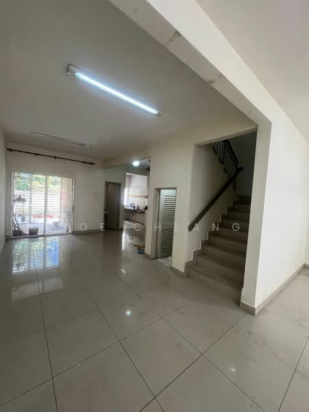 3-storey Terraced House for Sale in Bukit Jalil (Kuala Lumpur) - Joe Cheang - Living Room - PropertyGuru.com.my