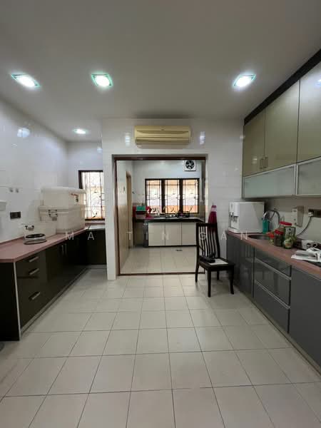 3-storey Terraced House for Sale in Batu Caves (Kuala Lumpur) - Martin Gan - Kitchen - PropertyGuru.com.my