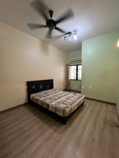 3-storey Terraced House for Sale in Batu Caves (Kuala Lumpur) - Martin Gan - Bedroom - PropertyGuru.com.my