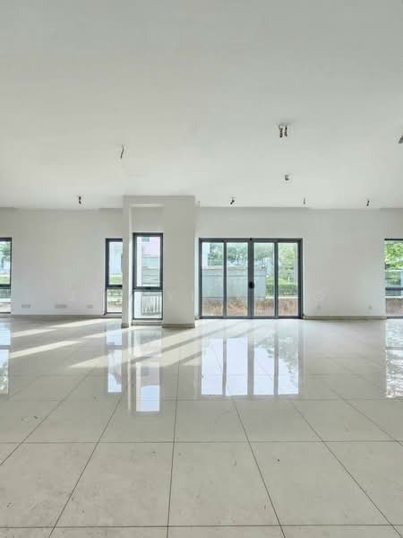 Semi-Detached House for Sale in Taman Molek (Johor Bahru) - Zephyr Khoo - PropertyGuru.com.my