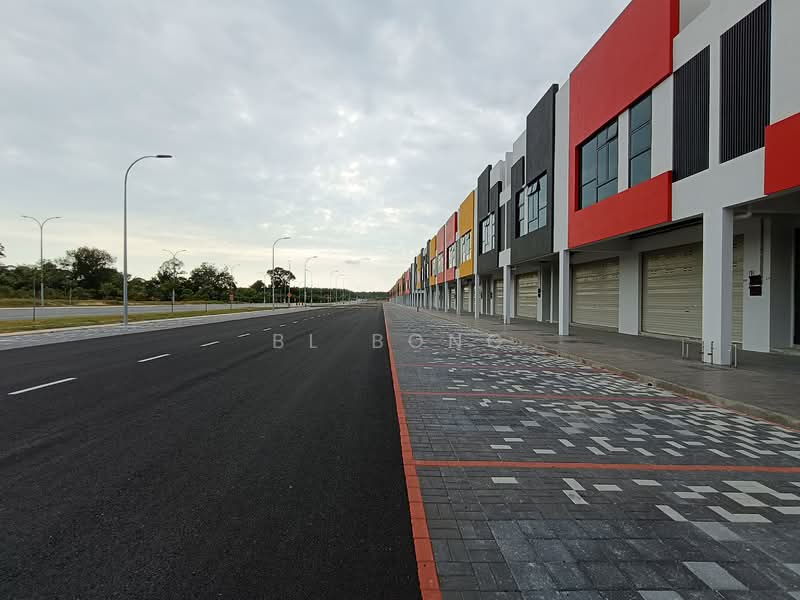 Shop for Rent in Ayer Molek (Melaka) - BL Bong - Exterior - PropertyGuru.com.my