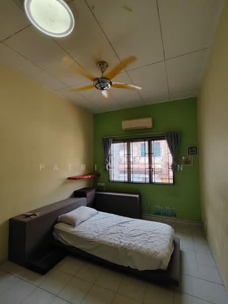 2-storey Terraced House for Sale in Bandar Sungai Long (Selangor) - Patrick Oon - Bedroom - PropertyGuru.com.my
