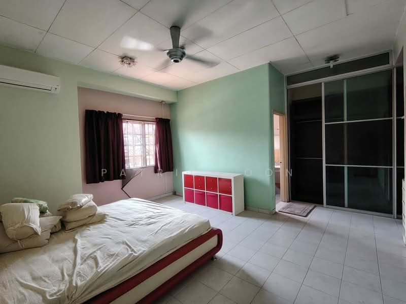 2-storey Terraced House for Sale in Bandar Sungai Long (Selangor) - Patrick Oon - Bedroom - PropertyGuru.com.my