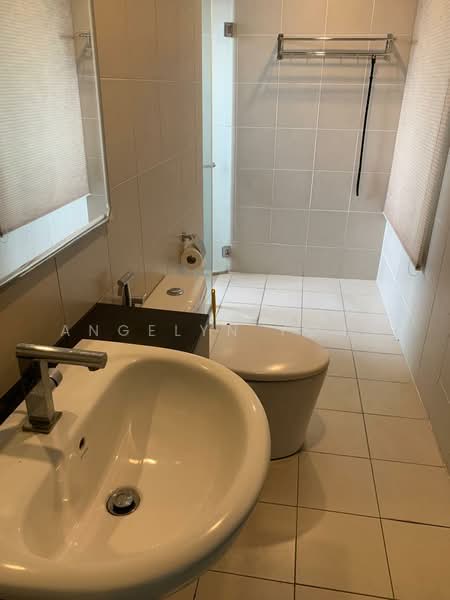 Kondominium untuk Disewa di Casa Tropicana - Angelyn Yong - Bathroom - PropertyGuru.com.my