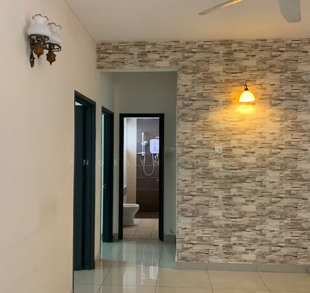 Kondominium untuk Disewa di Casa Tropicana - Angelyn Yong - Corridor - PropertyGuru.com.my