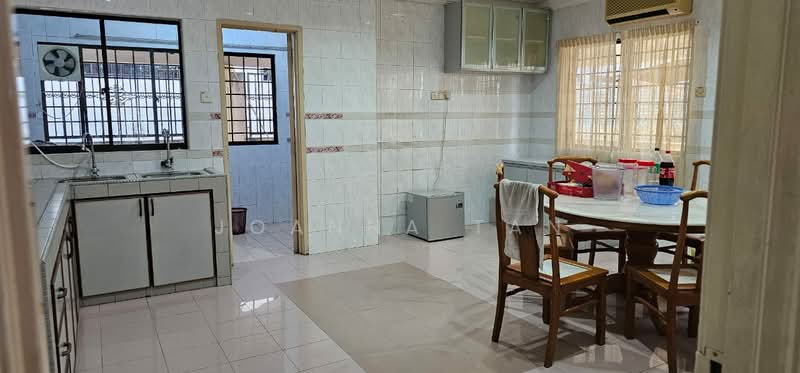 Semi-Detached House for Sale in Kota Kemuning (Shah Alam) - Joanna Tan - Kitchen - PropertyGuru.com.my