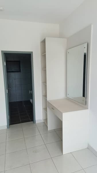 Service Residence for Sale at E'Island Lake Haven - Hui Qi - Bathroom - PropertyGuru.com.my